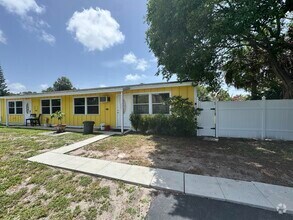 Building Photo - 8537 40th Ter N