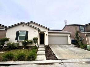 Building Photo - 4324 N Sandrini Ave