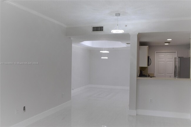 Building Photo - 6540 NW 114th Ave