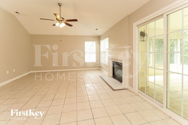 Foto del edificio - 3434 Turtle Cross Ln