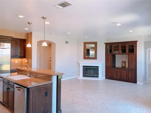 Foto del edificio - 135 Tapestry