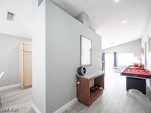 Foto del edificio - 745 Gullwing Ln