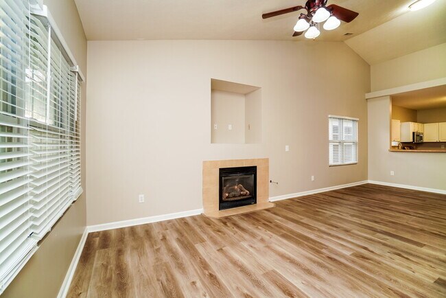 Foto del edificio - 6105 Bristol Ridge Dr