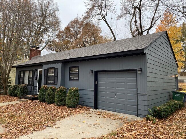 Building Photo - 5416 Cedar St.