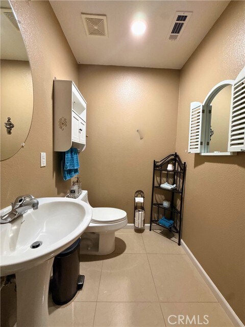 Foto del edificio - 14115 Desert Rose St