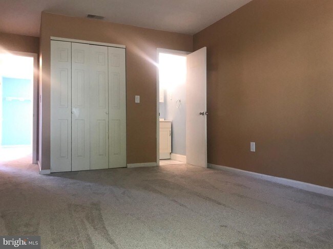 Building Photo - 109 Mandon Ct
