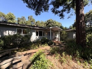 Building Photo - 621 Menlo Oaks Dr