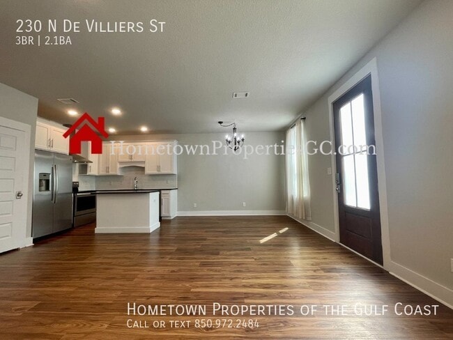 Building Photo - 230 N De Villiers St