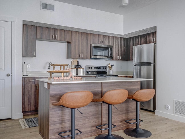 Building Photo - Vida at Daybreak Phase 1