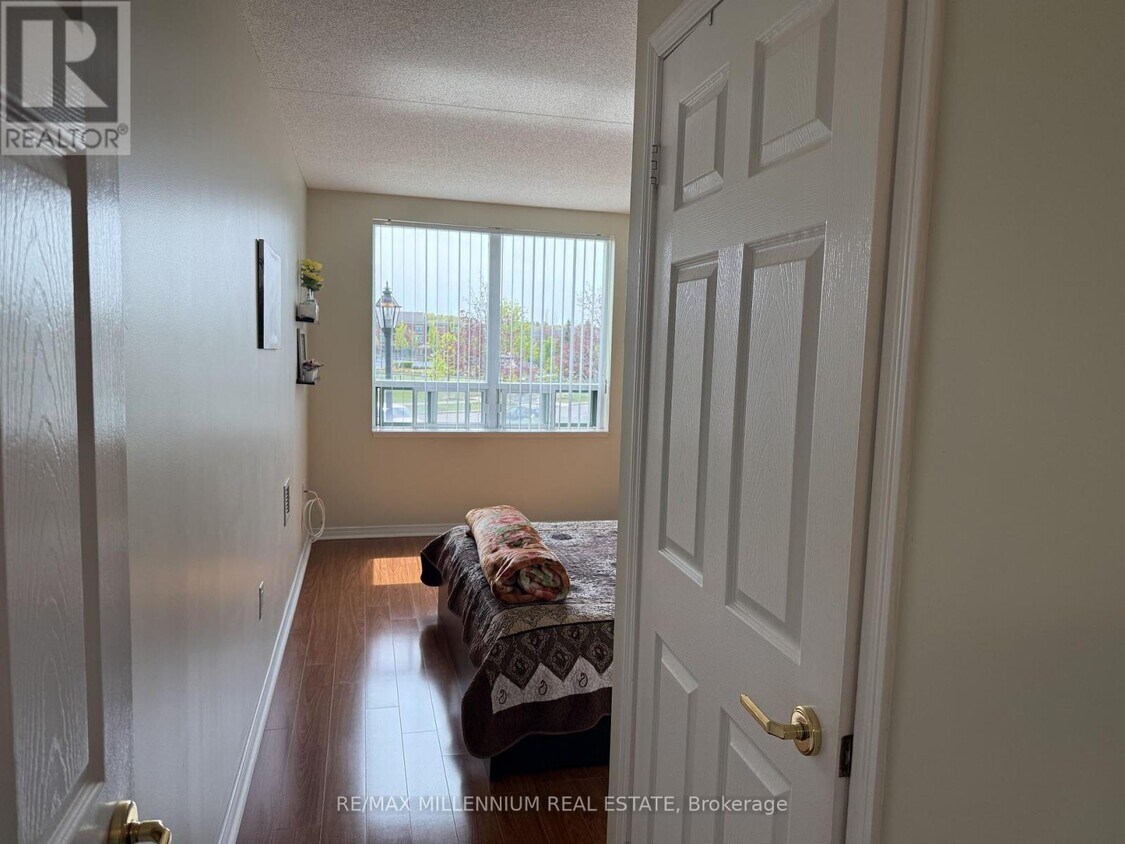Primary Photo - 55-255 Via Rosedale