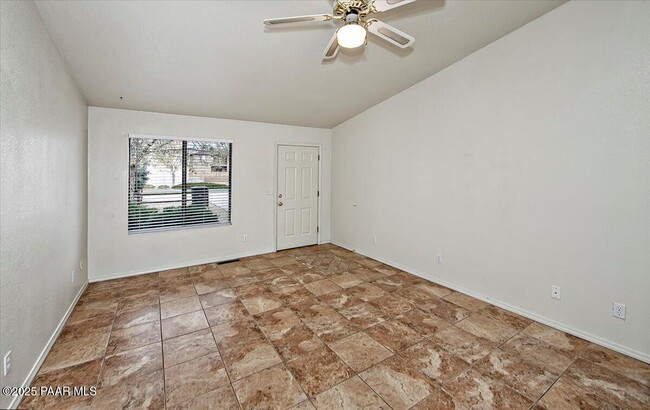 Foto del edificio - 8359 E Leigh Dr