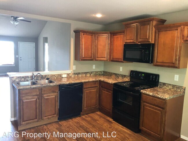 Foto del edificio - 4 br, 2 bath House - 3733 Alliance Drive