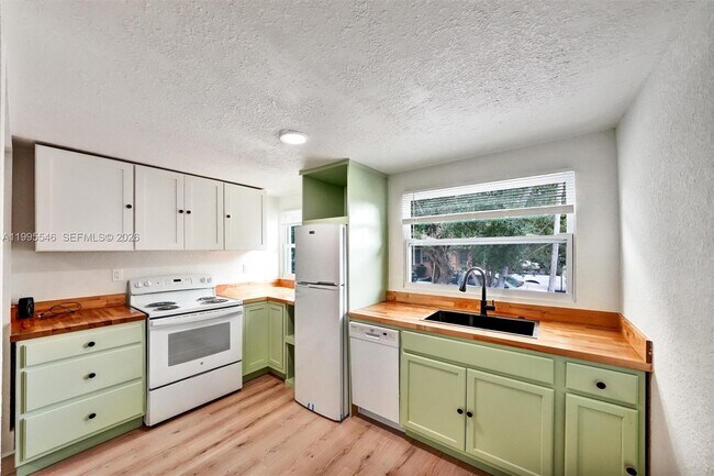 Foto del edificio - 1411 SW 3rd St