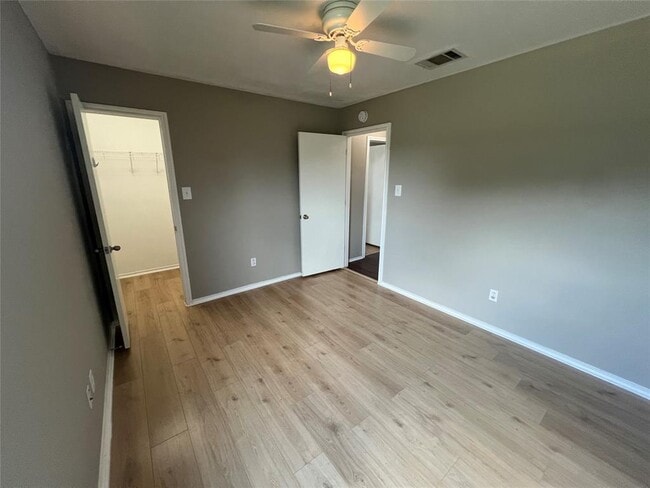 Building Photo - 12817 Chime Dr