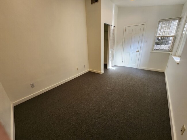 Foto del edificio - 702 N 2nd St