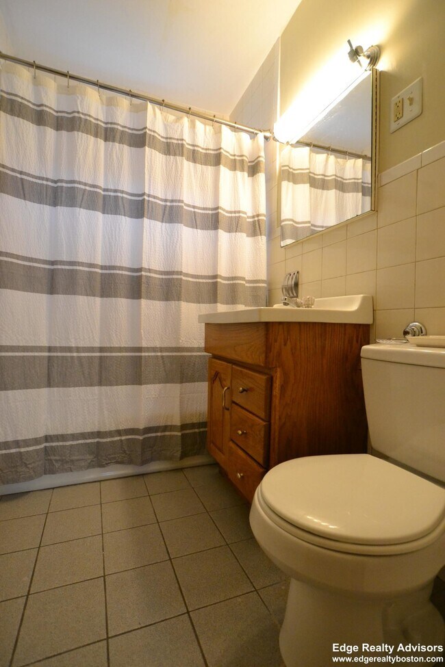 Foto del edificio - 144 Nonantum St