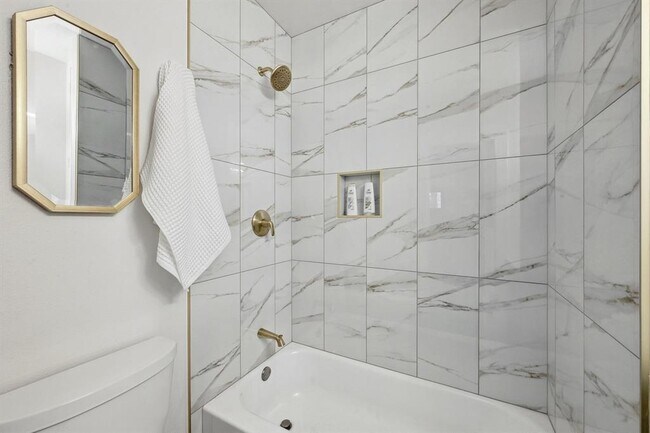 Foto del edificio - 2802 Whitis Ave
