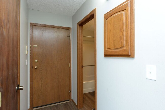 Foto del edificio - 2 Bed, 2 Bath 4-plex unit in Fargo!
