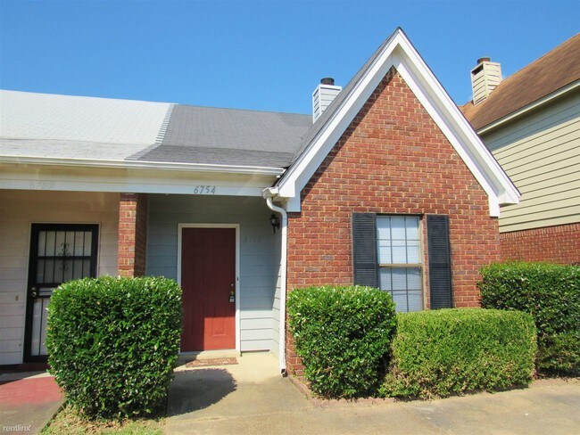 Building Photo - 6754 The Willows Cv