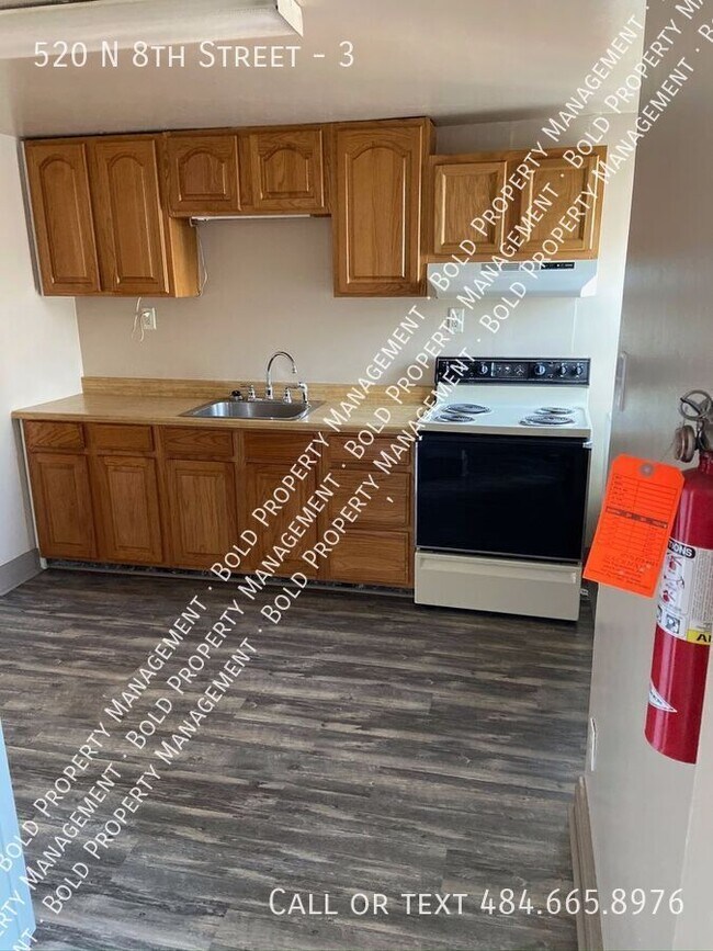 Foto del edificio - 520 N 8th St