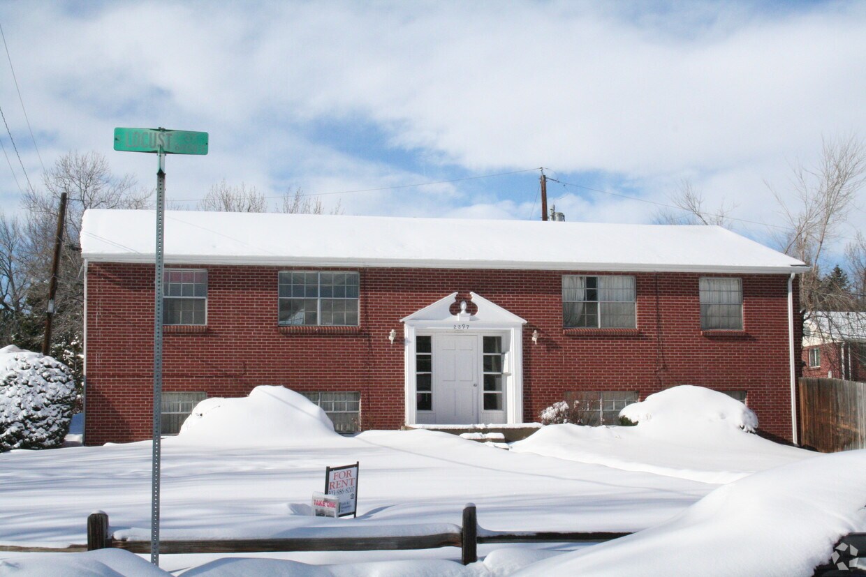 Foto del edificio - 2397 S Locust St