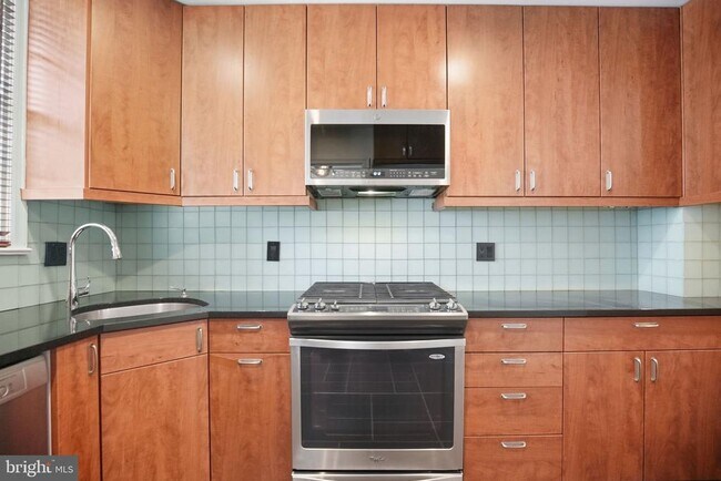 Foto del edificio - 275 S 3rd St