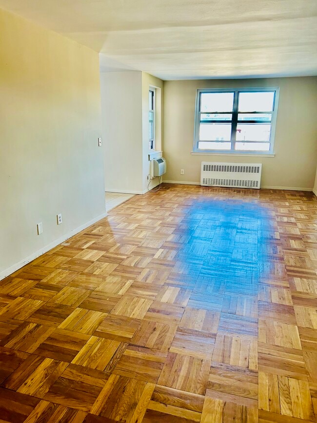 Foto del edificio - 72 Croton Ave