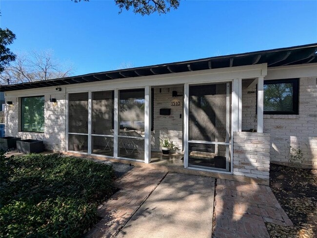 Building Photo - 1510 Glencrest Dr