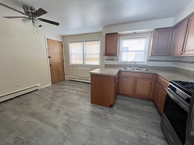 Building Photo - 3839 N Narragansett Ave