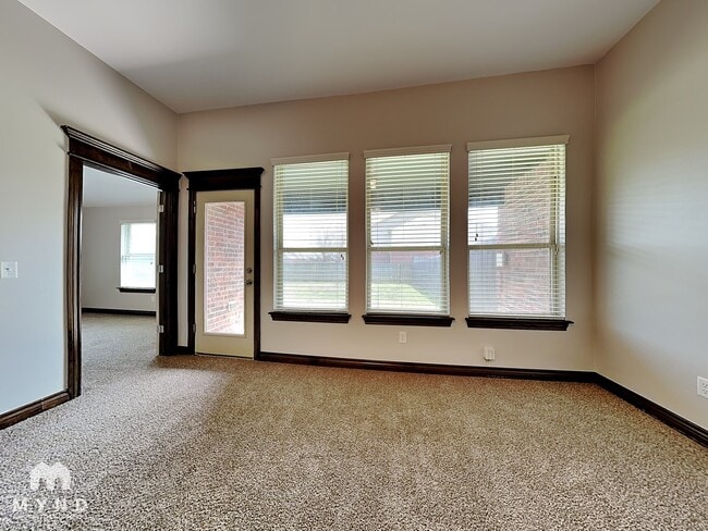 Building Photo - 1132 Merlin Dr