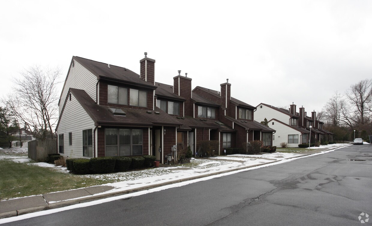 Hansens Landing Apartments in Islip, NY