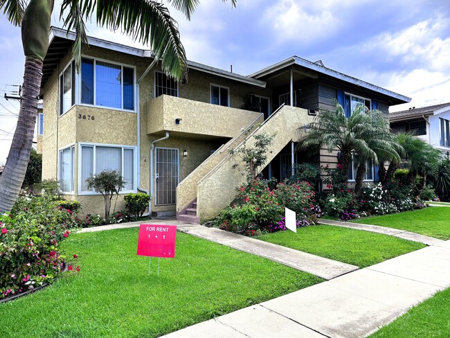 Building Photo - 3676 Redondo Beach Blvd
