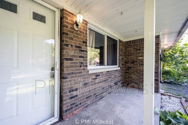 Building Photo - 8833 Jackson St