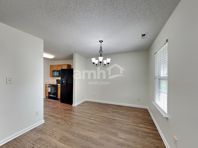 Building Photo - 9029 Gerald Dr