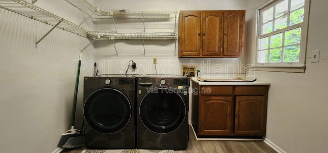 Foto del edificio - 150 Timberland Trail