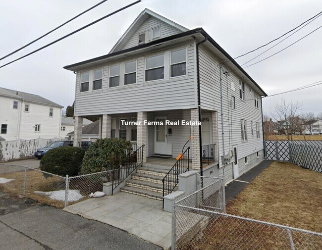 Building Photo - 58 Buzzells Ln