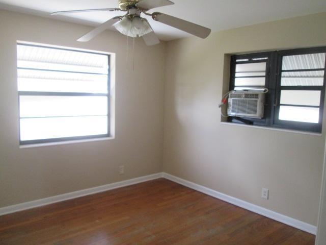 Foto del edificio - 498 W Drew St