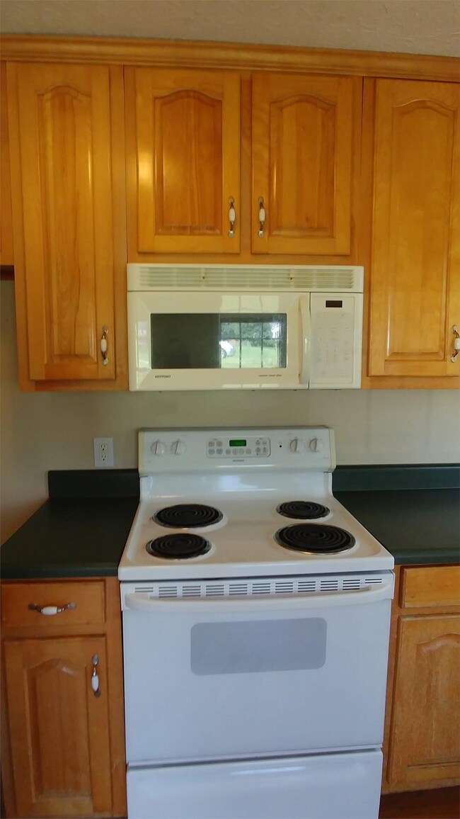 Building Photo - 55 Zachary Dr