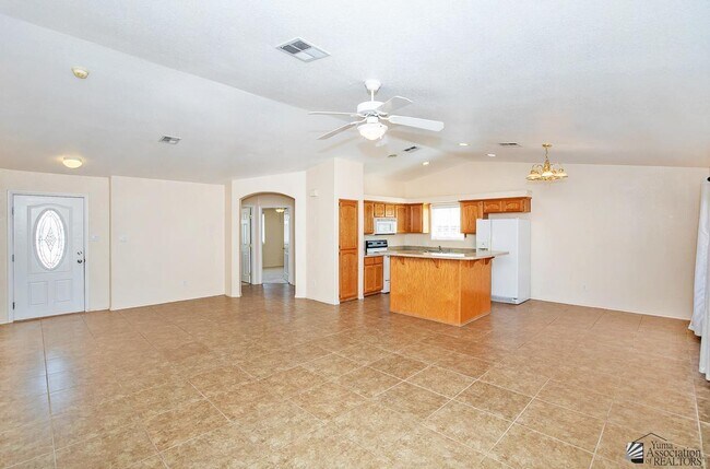 Foto del edificio - 10354 E 37th St
