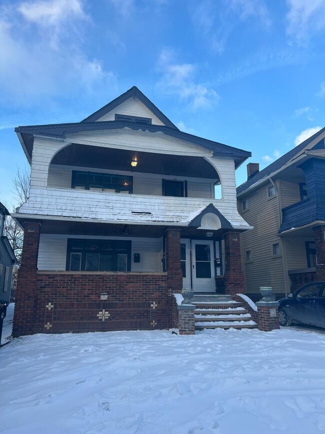 Building Photo - 9913 Mt Auburn Ave