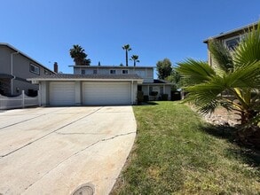 Building Photo - 727 Hathaway Ct
