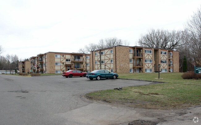 Knollwood Oaks Apartment - 34 Grand Apartments