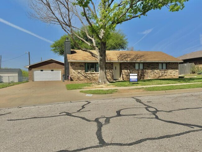 Foto del edificio - 4702 Lois Ln