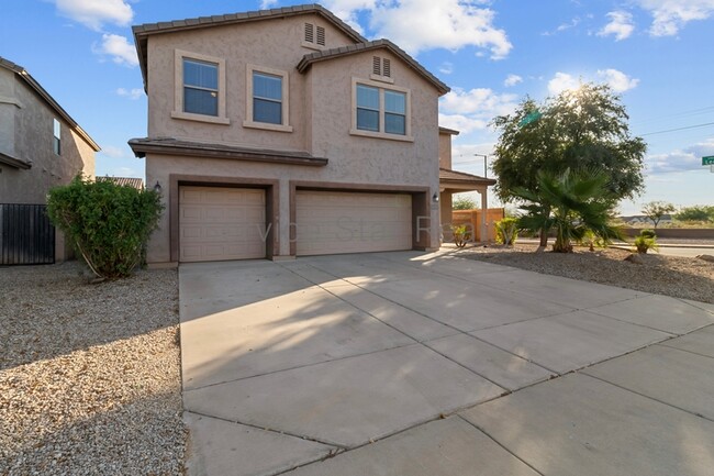 Building Photo - 30191 W Mulberry Dr
