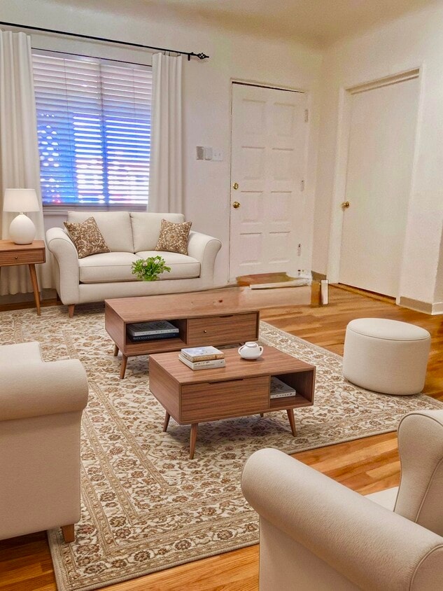 Foto principal - 502 Los Arboles Ave NW