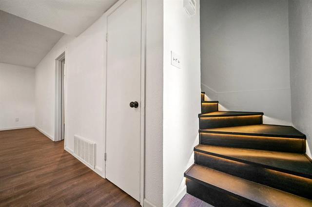 Foto del edificio - 2500 Laurel Ln