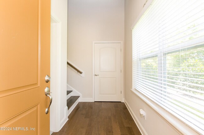 Foto del edificio - 137 Oyster Bay Way