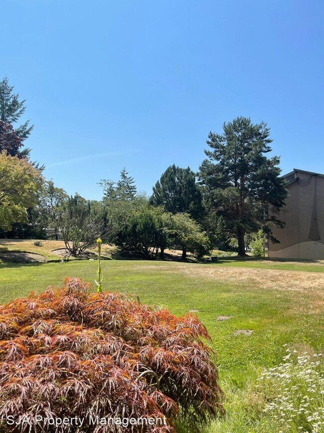 Building Photo - 2 br, 2 bath House - 23003 Lakeview Drive ...