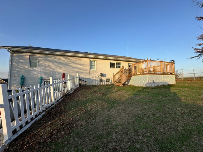 Foto del edificio - 8890 W Farm Rd 104