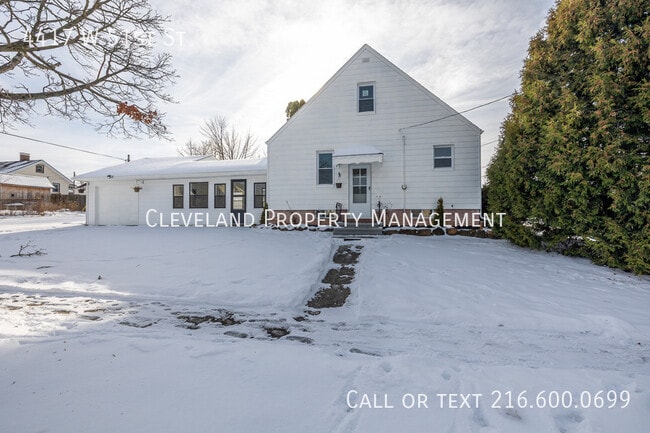 Building Photo - 4417 W 51st St